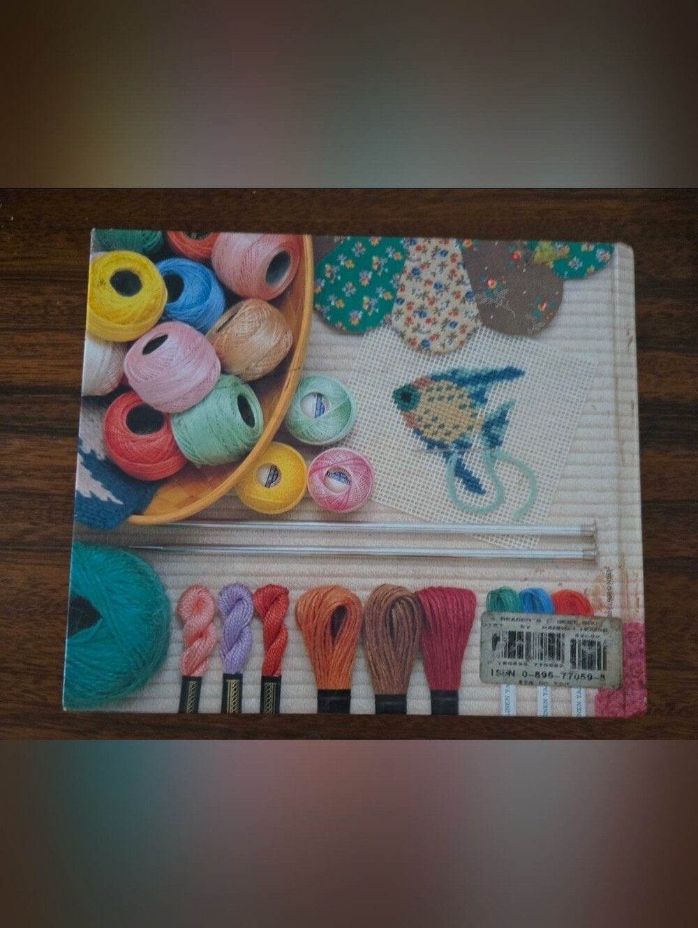 Reader's Digest Complete Guide To Needlework - Picture 2 of 7